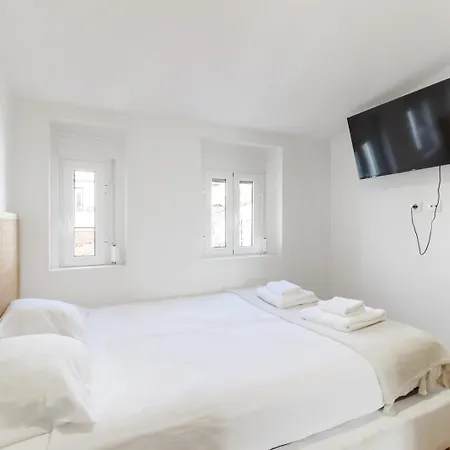 2br Terrace With Tagus View - Air-conditioned | By Airnest Lissabon