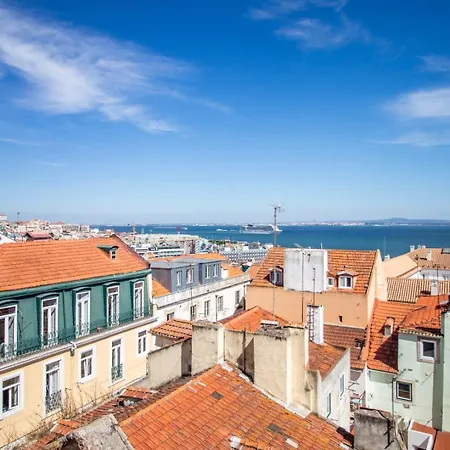 2br Terrace With Tagus View - Air-conditioned | By Airnest Apartment *