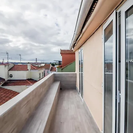 2br Terrace With Tagus View - Air-conditioned | By Airnest ליסבון