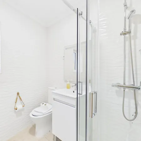2br Terrace With Tagus View - Air-conditioned | By Airnest Apartment Lisbon