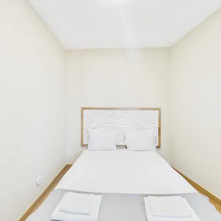 2br Terrace With Tagus View - Air-conditioned | By Airnest Lisbon